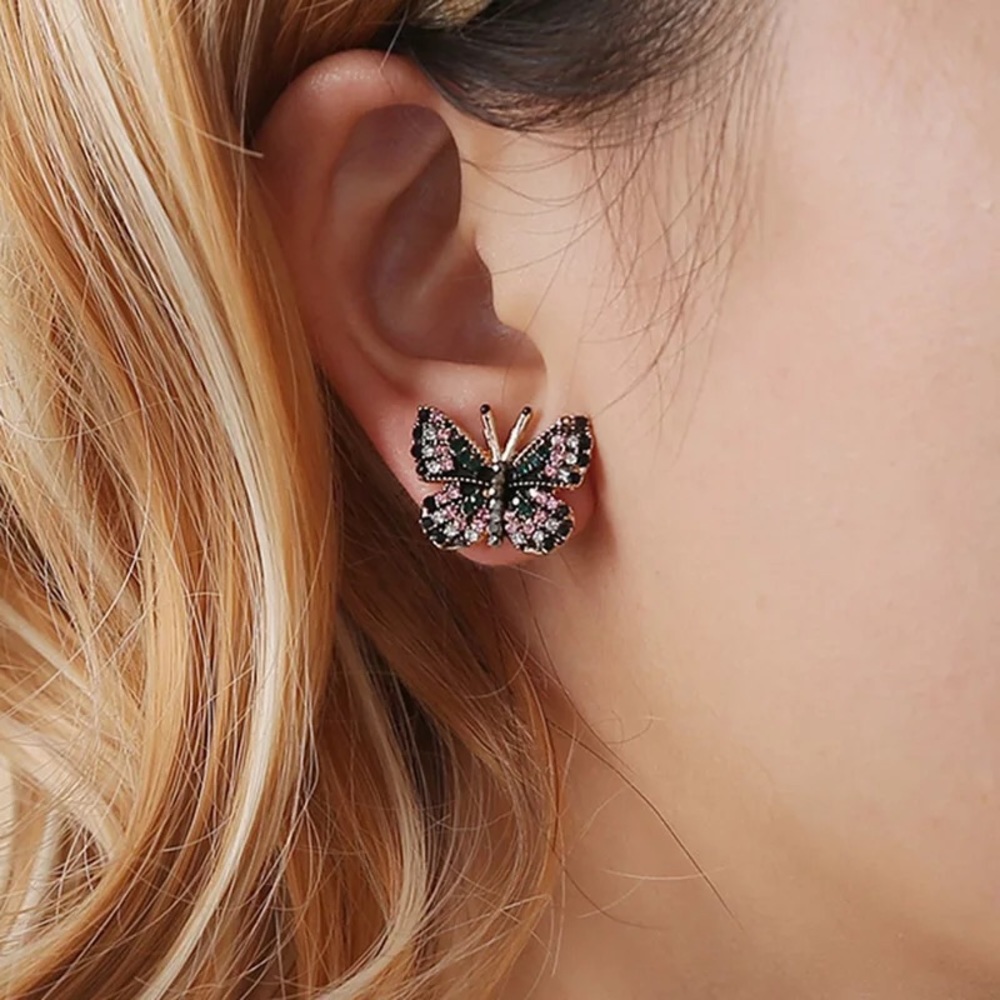 🎉 New Crystal Butterfly Statement Stud Earrings